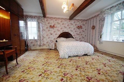 Holly Leaf Cottage Holly Grove, Diggle, Oldham, OL3 5JW