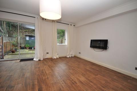1 bedroom ground floor maisonette for sale - Holmesdale Road, Reigate, Surrey