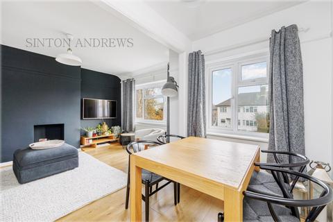 129 Cavendish Avenue, London, W13 0JY