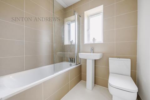 129 Cavendish Avenue, London, W13 0JY