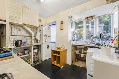 47 Sandall Close, London, W5 1JF