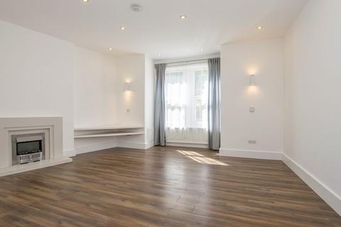 2 bedroom ground floor flat to rent - Knolly's Road, West Norwood SW16 2JP