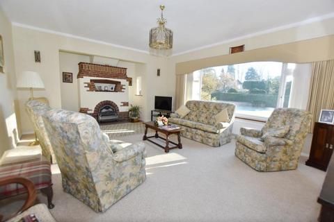 4 bedroom house for sale - West Moors Ferndown BH22 0EJ