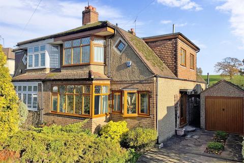 4 bedroom semi-detached house for sale - Dukes Avenue, Theydon Bois, Epping, Essex