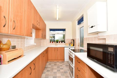 66 Dukes Avenue, Theydon Bois, Epping, CM16 7HF