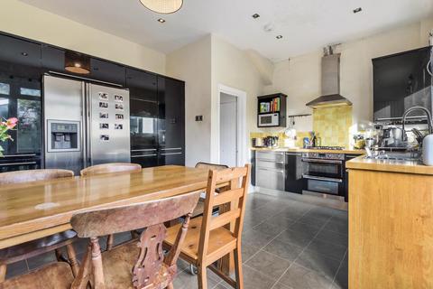 26 Deal Road, London, SW17 9JW