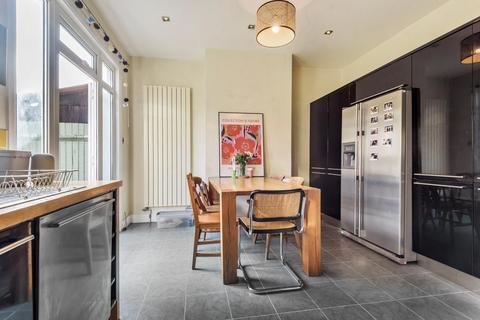 26 Deal Road, London, SW17 9JW