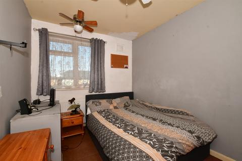 36 Thornton Road, Carshalton, SM5 1NJ