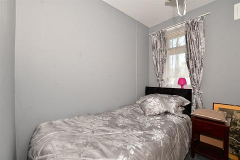 36 Thornton Road, Carshalton, SM5 1NJ