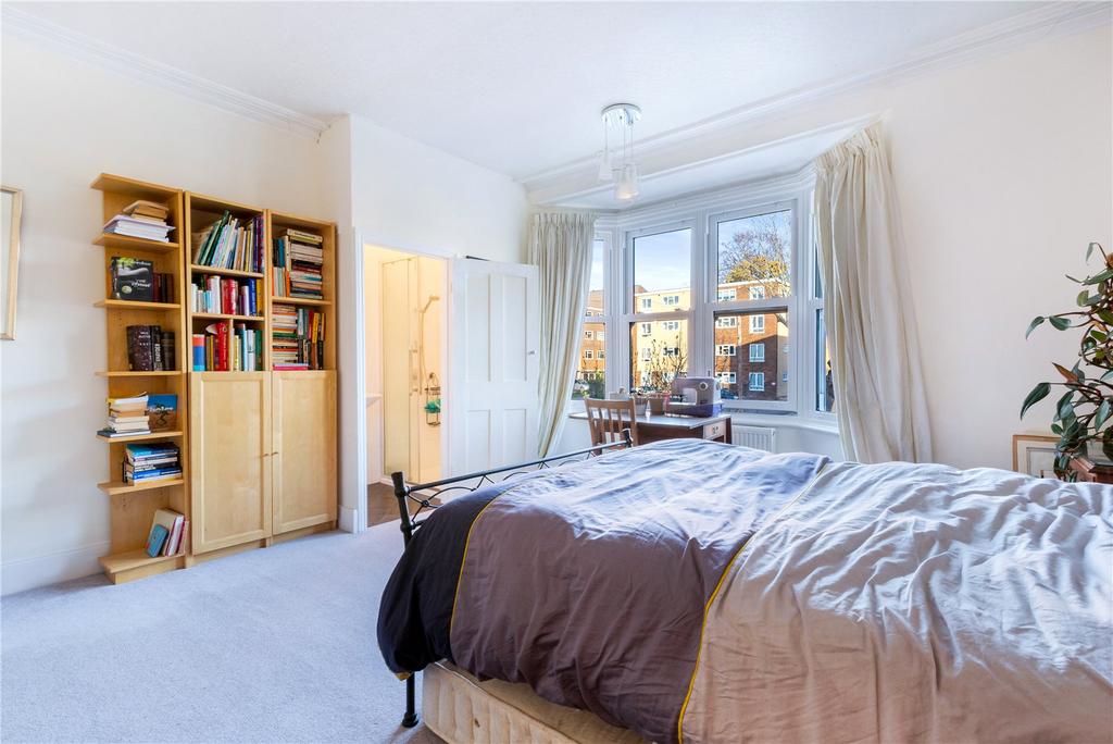 1st Bed + En-Suite
