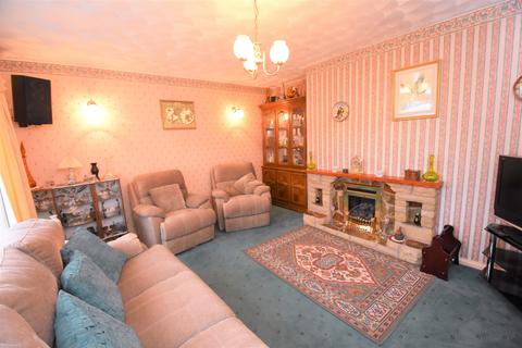 3 Bexley Close, Urmston, Manchester, M41 7NH