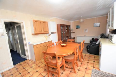 3 Bexley Close, Urmston, Manchester, M41 7NH