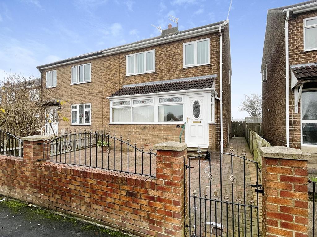 Bevan Crescent, Wheatley Hill... 3 bed semidetached house £85,000