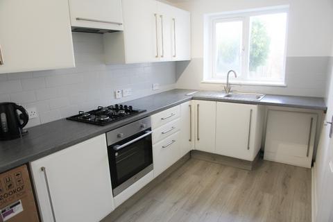 3 bedroom terraced house to rent, Mountbatten Close, St. Columb Minor, Newquay, TR7