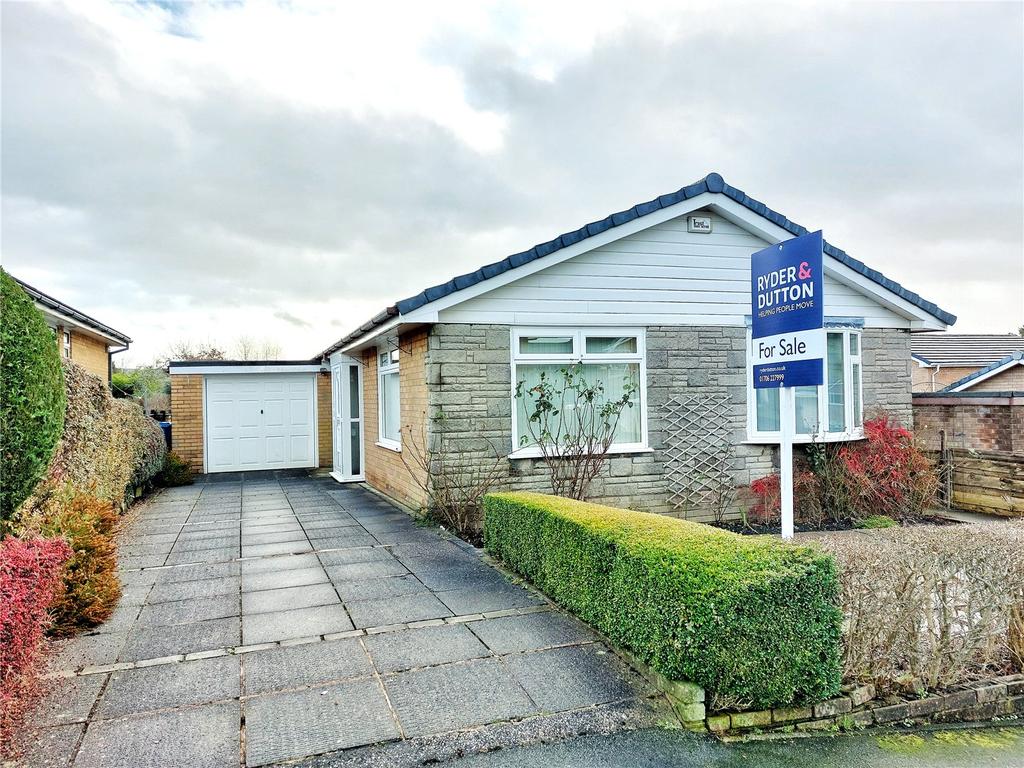 Knowl Meadow, Helmshore, Rossendale, BB4 3 bed bungalow for sale £350,000