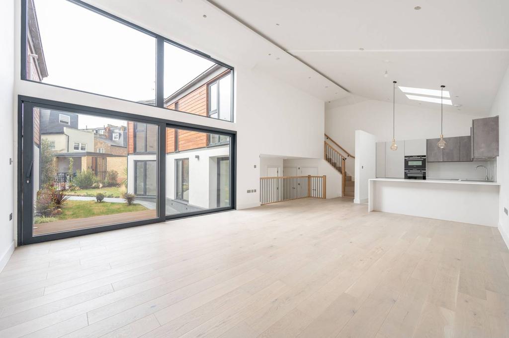 Munster Road, Fulham, SW6 4 bed house for sale £1,600,000