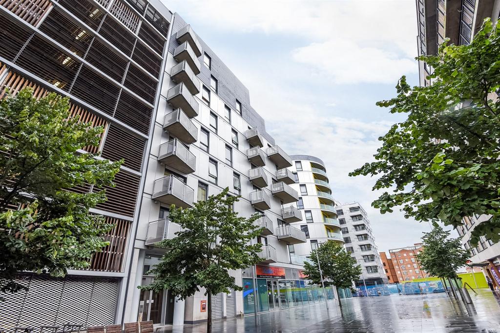 Halcyon, Chatham Place, Reading, RG1 2 bed apartment £1,400 pcm (£323 pw)