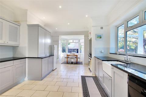 3 Fairlight Cross, Longfield, DA3 7JD