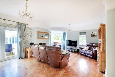3 Fairlight Cross, Longfield, DA3 7JD