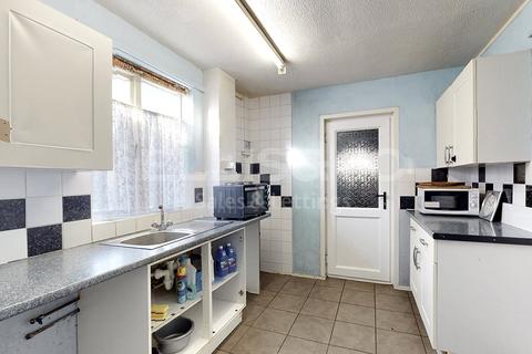 3 bedroom semi-detached house for sale - Prayle Grove, London, NW2