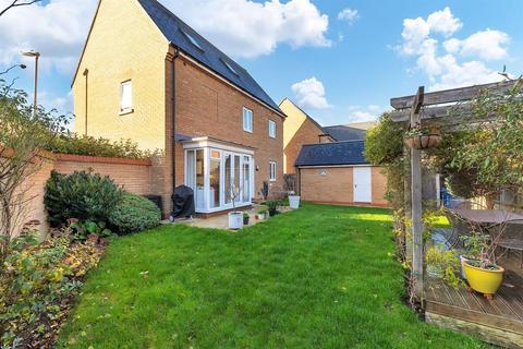 4 bedroom detached house for sale - Trinity Way, Papworth Everard, Cambridge