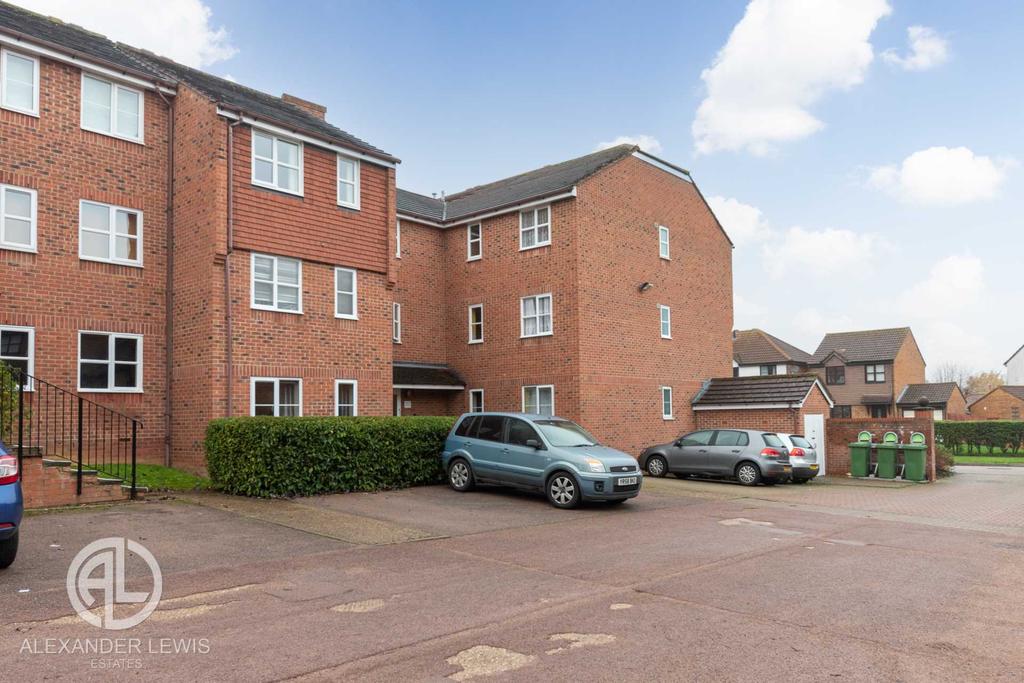 Marmet Avenue, Letchworth Garden... 2 bed apartment £210,000