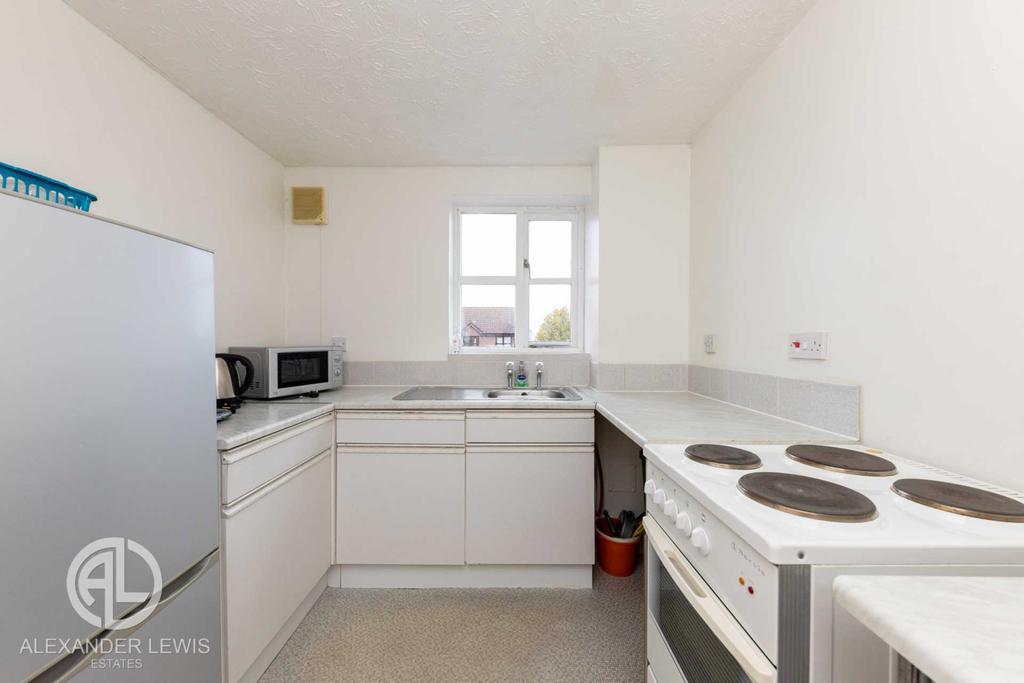 Marmet Avenue, Letchworth Garden... 2 bed apartment £210,000