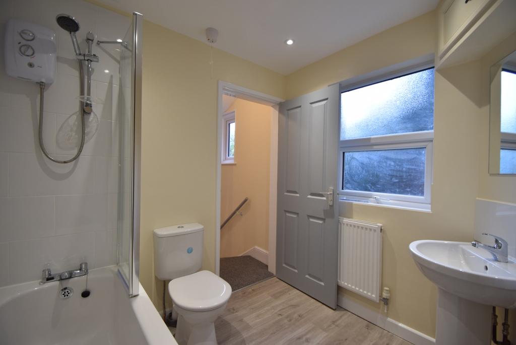 Bathroom 2 - 6 Abbey Foregate