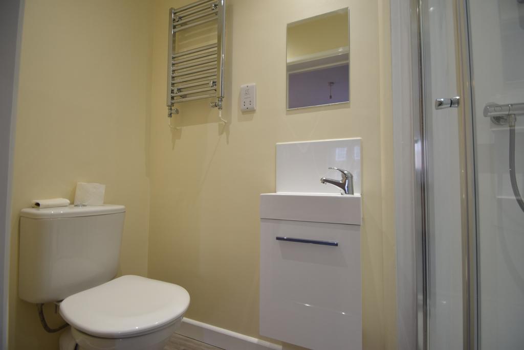 En - Suite - 6 Abbey Foregate