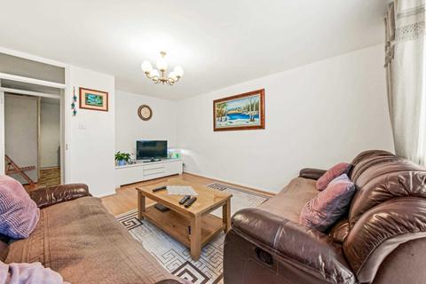 2 bedroom flat for sale - Barnes Wallis Court, Wembley, HA9