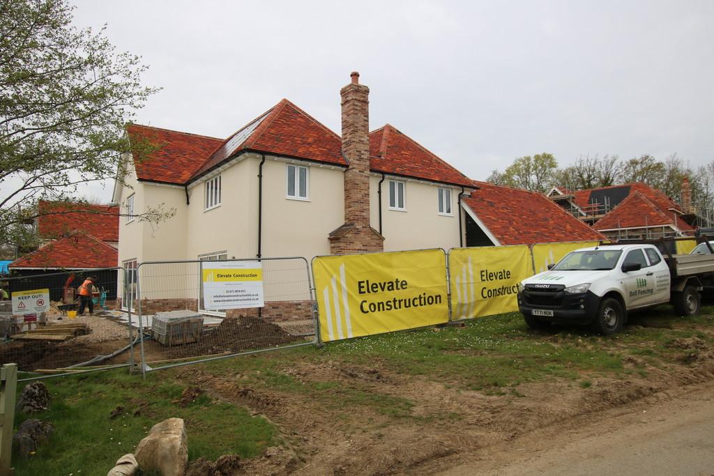 Clapton Hall Lane, Dunmow 5 bed detached house for sale £1,075,000