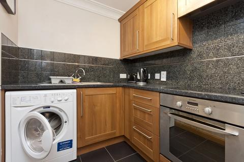 2 bedroom flat to rent, Crown Street, City Centre, Aberdeen, AB11