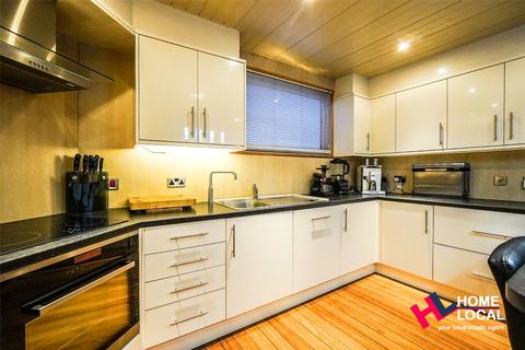 2 bedroom detached house for sale - St Osyth Boatyard, Mill Lane, Clacton-On-Sea, Essex, CO16