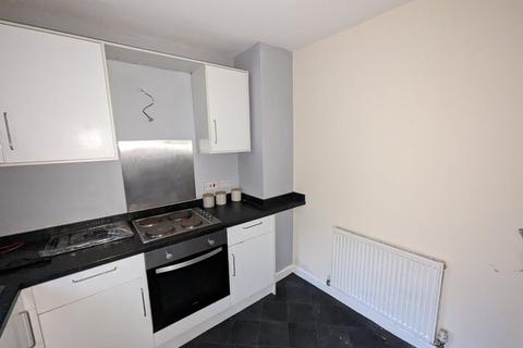 2 bedroom house to rent, Bond Street, Wombwell