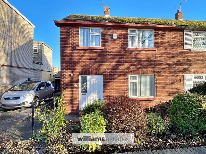 Bastion Road, Prestatyn 3 bed semidetached house £180,000