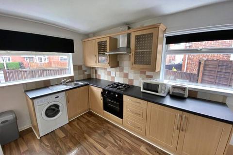 3 bedroom semi-detached house to rent - Yew Tree Road, Manchester, Greater Manchester, M14