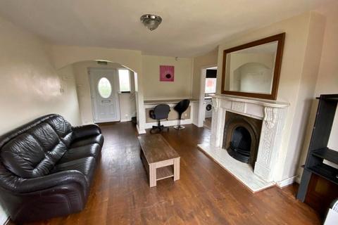3 bedroom semi-detached house to rent, Yew Tree Road, Manchester, Greater Manchester, M14