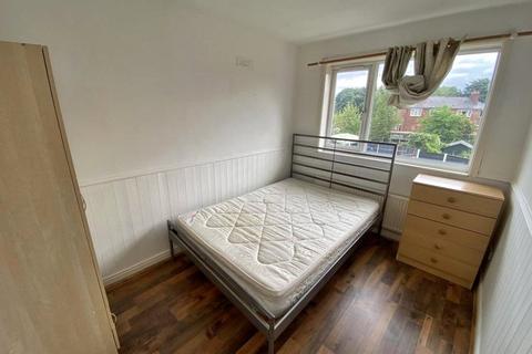 3 bedroom semi-detached house to rent, Yew Tree Road, Manchester, Greater Manchester, M14