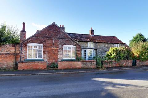 3 bedroom cottage for sale - Hollowgate Hill, Willoughton