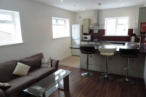 4 bedroom house to rent - Wyeverne Road, First Floor Flat, Cathays, Cardiff