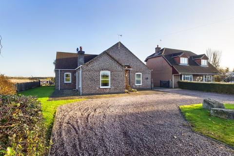 3 bedroom detached bungalow for sale - Wold View, Alford Road, Willoughby
