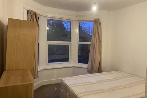 2 bedroom flat to rent - Carlingford Road, London N15
