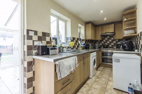 2 bedroom end of terrace house for sale - Meredith Road, Cardiff - REF# 00020603