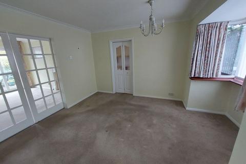3 bedroom semi-detached house to rent - Chatsworth Rise, Coventry, CV3 5NR
