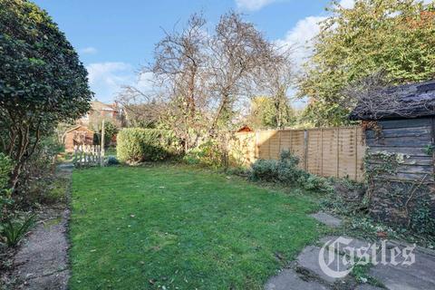 15 Old Park Road, London, N13 4RG
