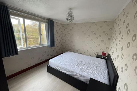 3 bedroom terraced house to rent - Woodhatch Road, Runcorn
