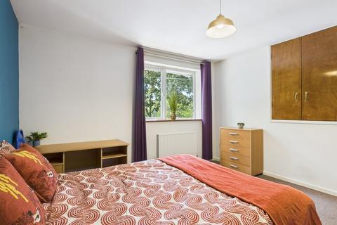 6 bedroom detached house to rent, Cunningham Road