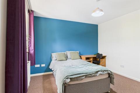 6 bedroom detached house to rent, Cunningham Road