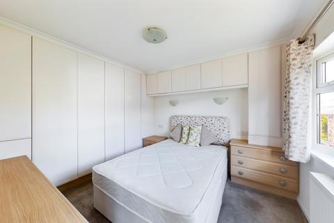 1 bedroom park home for sale - Bourne Avenue, Penton Park, Chertsey, Surrey, KT16