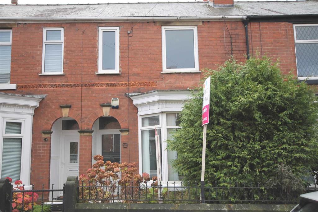Alexandra Road West, Chesterfield 2 bed terraced house £150,000